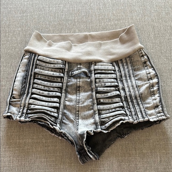 DEMOBAZA - Picture 2 of 4